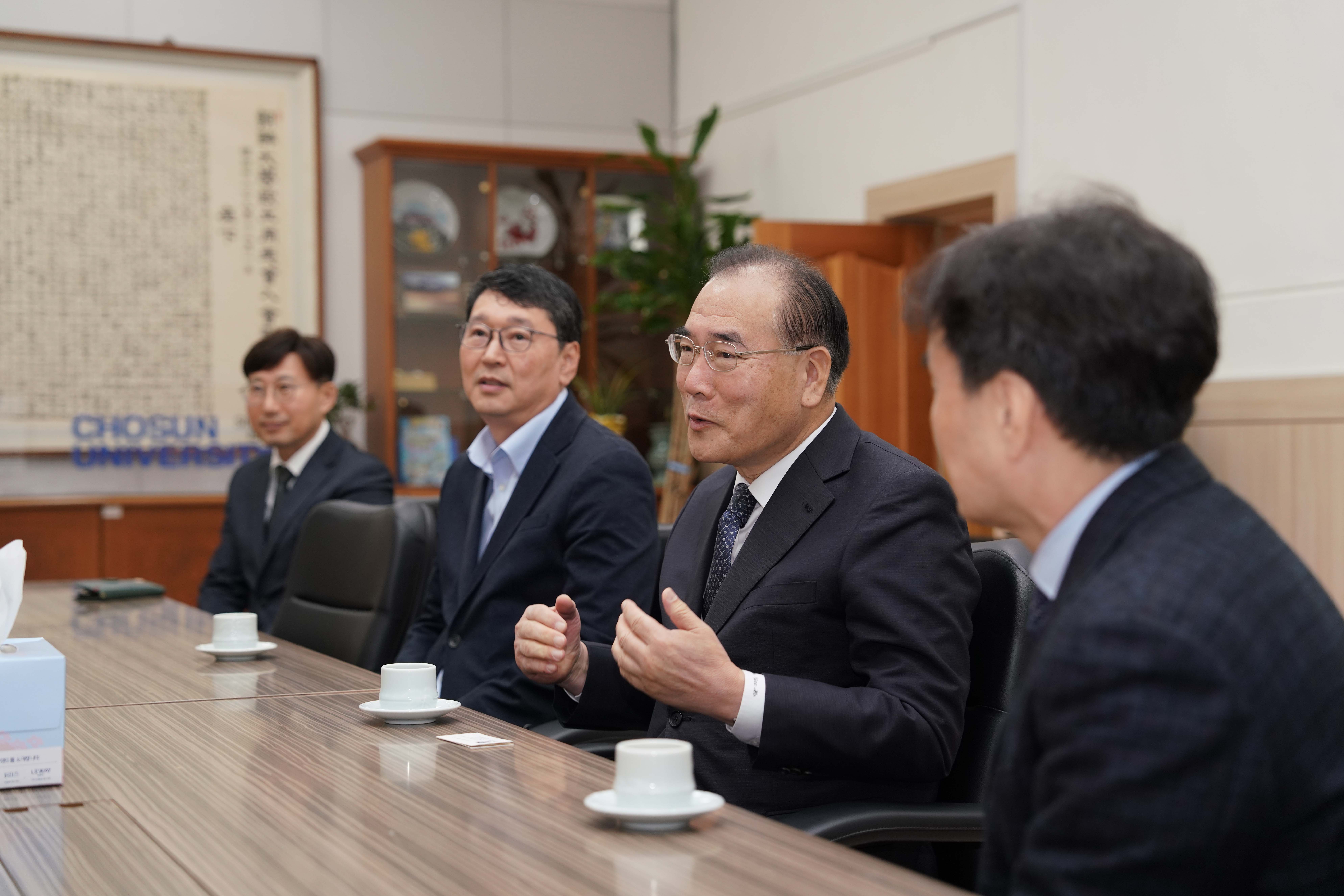 2025.10.29 이개호 국회의원 방문 대표이미지